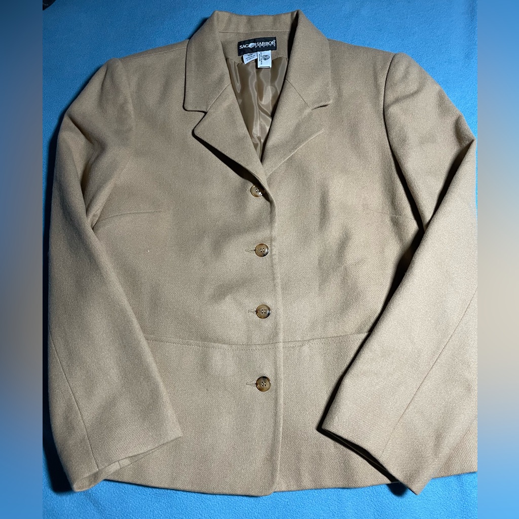 Sag Harbor Size 10p Tan 100% Wool Blazer